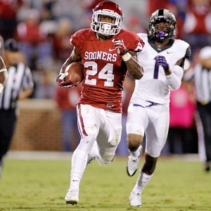 Brennan Clay races to the end zone on his 76 yard TD run against TCU.